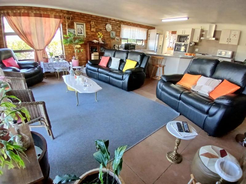 3 Bedroom Property for Sale in Stilbaai Wes Western Cape